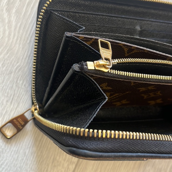 Louis Vuitton iconic logo zippy wallet - Picture 11 of 17
